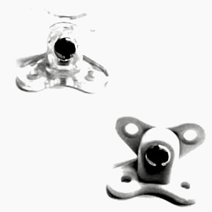 şeffaf ve beyaz plastik açılı T bağlantı